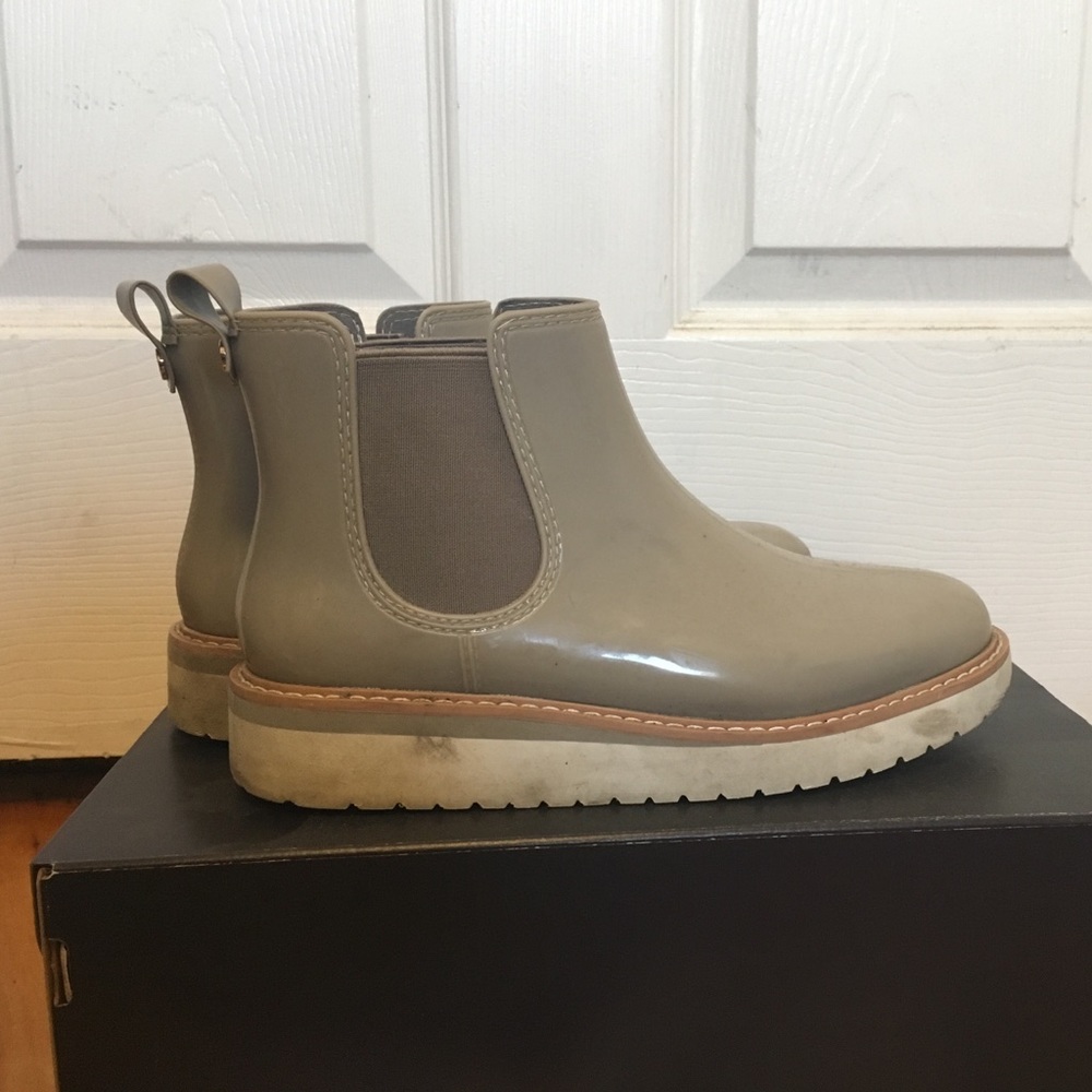 Sam Edelman Taupe Platform Chelsea rain boots